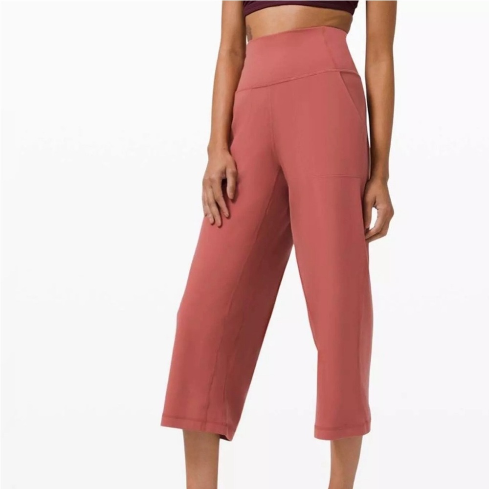 LULULEMON Align Wide Leg Crop 23" in Soft Cranberry Sz. 4 - Picture 3 of 11
